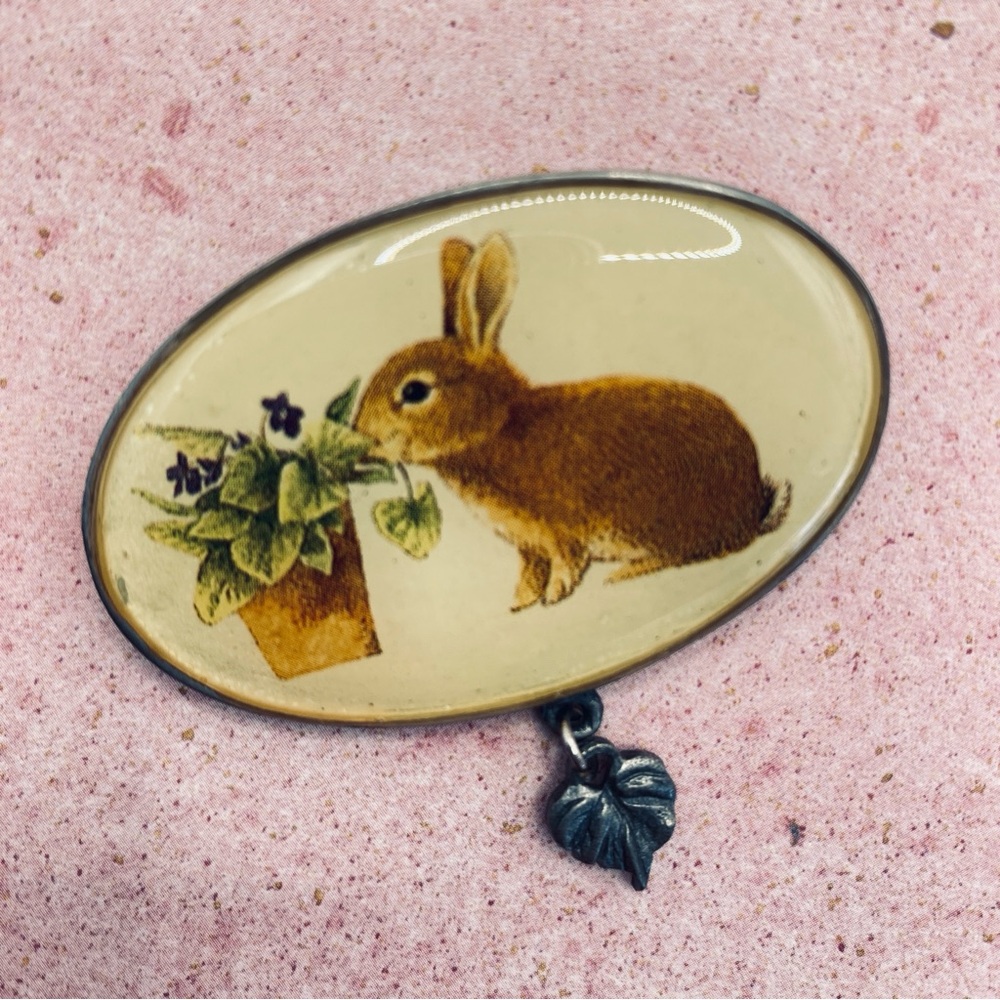 BASTIN Bunny Rabbit Brooch Vintage 1999 Pewter Spring Easter Resin Brooch 2”